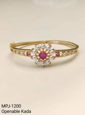 Gold-plated floral bangle with ruby and pearl stones openable free size  4