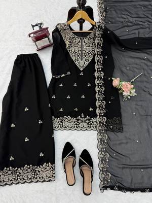 Black georgette thread with sequence plazzo suit 5