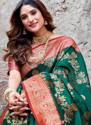 Dark green soft banarasi silk blend zari woven saree with blouse 4
