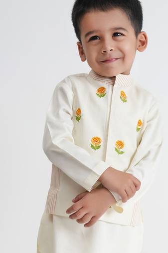 Off white floral embroidered cotton bundi jacket