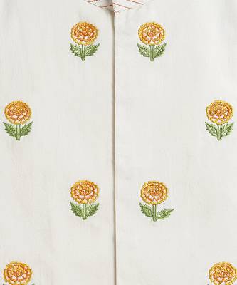 Off white floral embroidered cotton bundi jacket 4