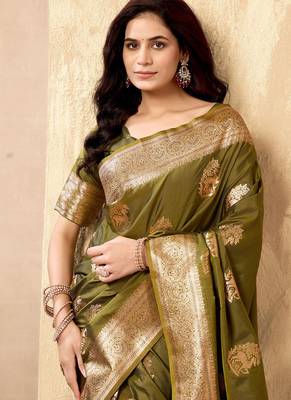 Mehendi green banarasi silk blend zari weaving saree with blouse piece 4