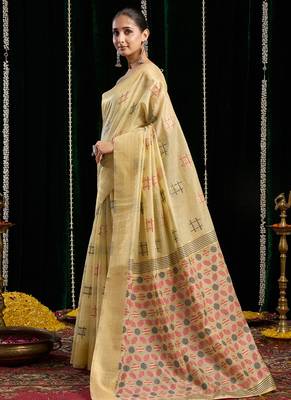 Cream handloom cotton blend geometric threadwork saree with blouse piece 2