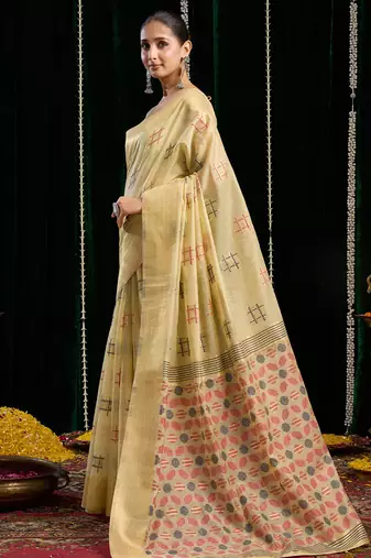 Cream handloom cotton blend geometric threadwork saree with blouse piece