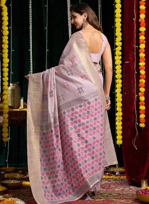 Lavender handloom cotton blend geometric threadwork saree with blouse piece 3