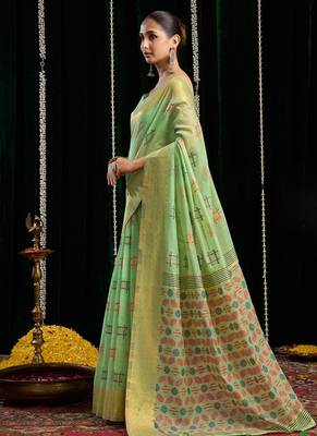 Light green handloom cotton blend geometric threadwork saree with blouse piece 2