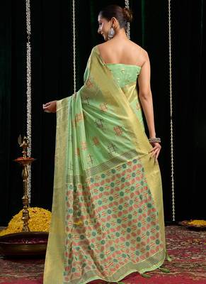 Light green handloom cotton blend geometric threadwork saree with blouse piece 3