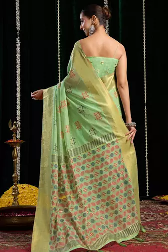 Light green handloom cotton blend geometric threadwork saree with blouse piece