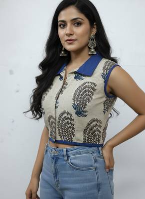 White cotton sanganeri printed non padded blouse 2