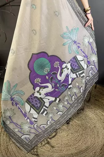 Grey cotton woven design saree with unstitched blouse piece