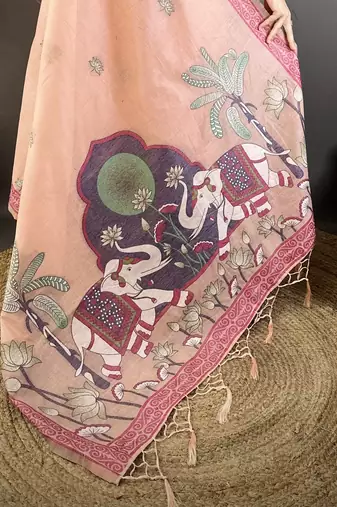 Peach cotton woven design saree with unstitched blouse piece