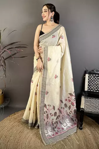 Cream cotton woven design saree with unstitched blouse piece