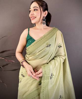 Green cotton woven design saree with unstitched blouse piece 3