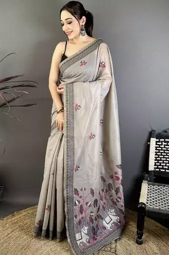 Grey cotton woven design saree with unstitched blouse piece
