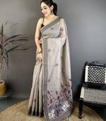 Grey cotton woven design saree with unstitched blouse piece