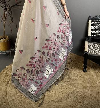 Grey cotton woven design saree with unstitched blouse piece 5