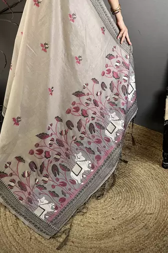 Grey cotton woven design saree with unstitched blouse piece