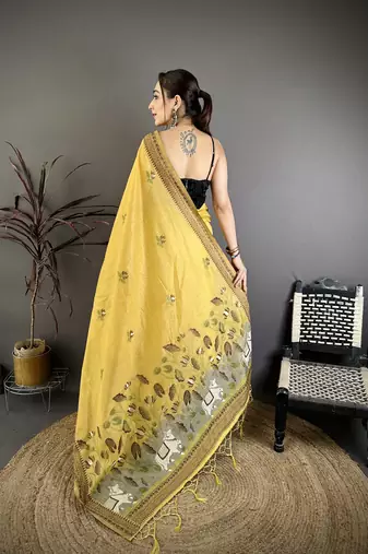 Yellow cotton woven design saree with unstitched blouse piece