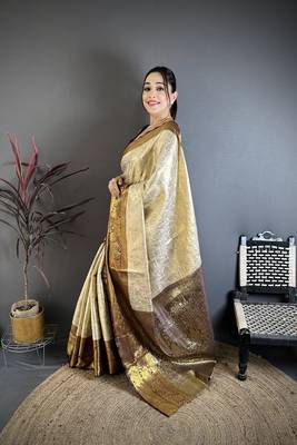 Cream kanjeevaram silk blend woven design saree with unstitched blouse piece 3