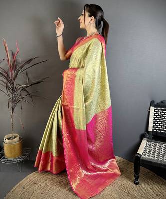 Pista kanjeevaram silk blend woven design saree with unstitched blouse piece 3