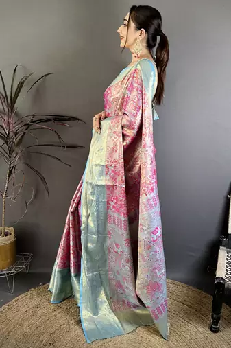 Magenta kanjeevaram silk blend woven design saree with unstitched blouse piece