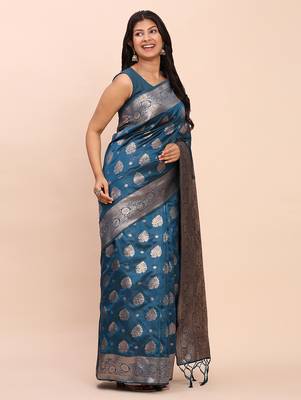sky blue banarasi silk blend saree with banatasi silk blend blouse 3