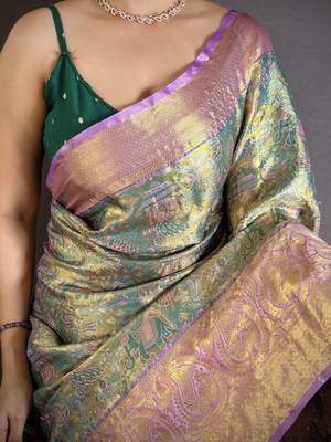 Green kanjeevaram silk blend zari woven saree with unstitched blouse piece 4