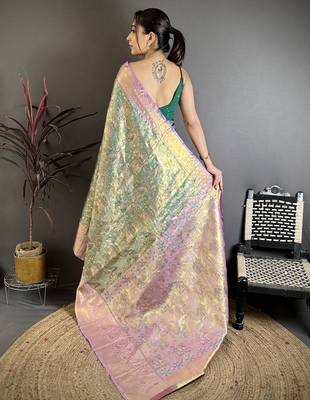 Green kanjeevaram silk blend zari woven saree with unstitched blouse piece 5