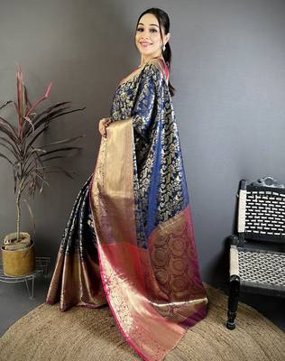 Navy blue kanjeevaram silk blend zari woven saree with unstitched blouse piece 3