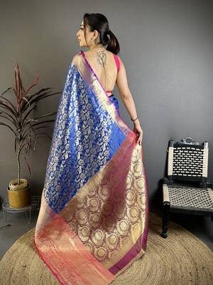 Royal blue kanjeevaram silk blend zari woven saree with unstitched blouse piece 5