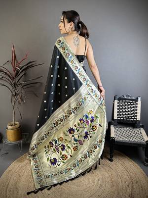 Black silk blend zari woven paithani saree with unstitched blouse piece 5