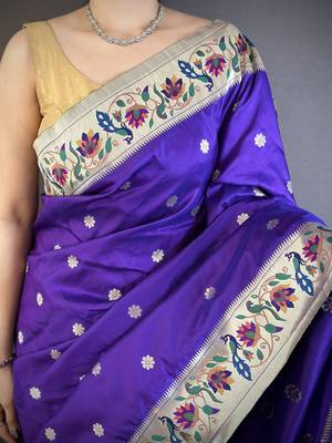 Violet silk blend zari woven paithani saree with unstitched blouse piece 4