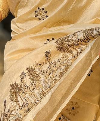 Cream tussar silk blend embroidered zari woven saree with unstitched blouse piece 4