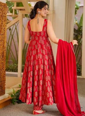 Red printed muslin salwar suit 3
