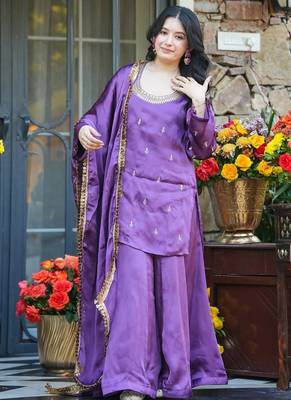 Purple embroidered fendy silk salwar suit 3