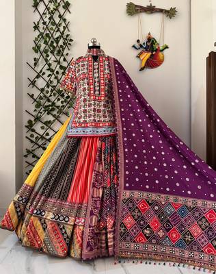 Multicolor Navratri Muslin Cotton Chaniya Choli with Mirror Work & Dupatta 2