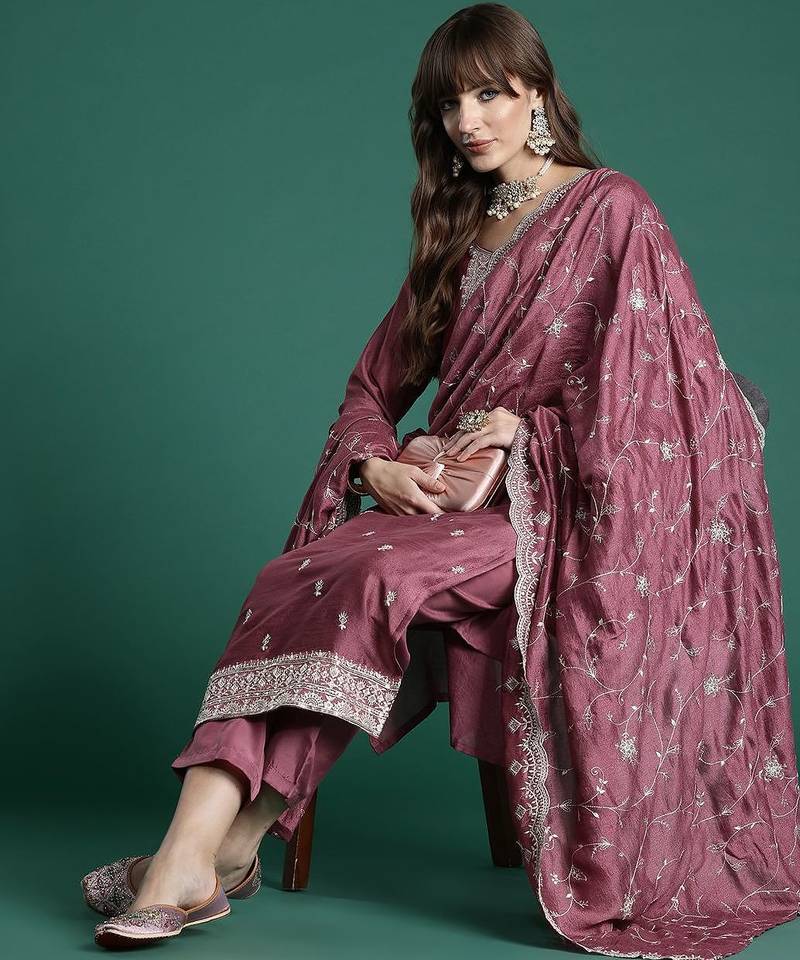 Floral embroidered thread work kurta with trousers & with dupatta