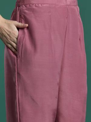 Floral embroidered thread work kurta with trousers & with dupatta 3