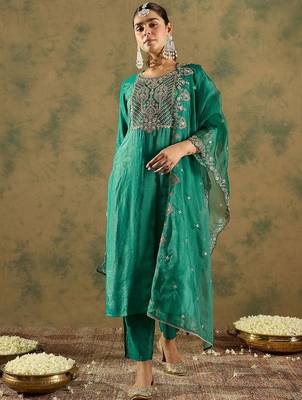Ethnic motifs embroidered kurta with trousers &  dupatta 1