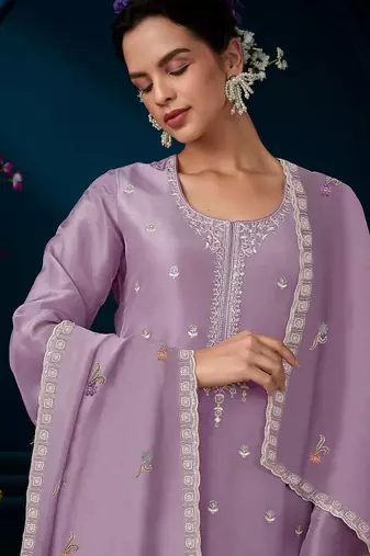 Ethnic motifs embroidered regular beads and stones kurta with trousers & dupatta