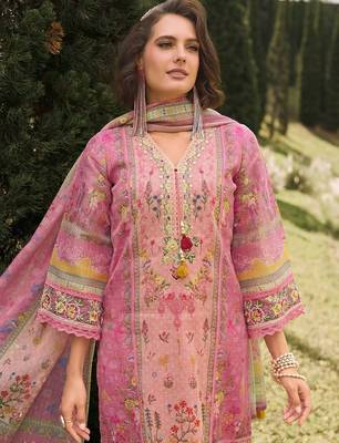 Floral printed v-neck linen kurta with trousers and dupatta 2