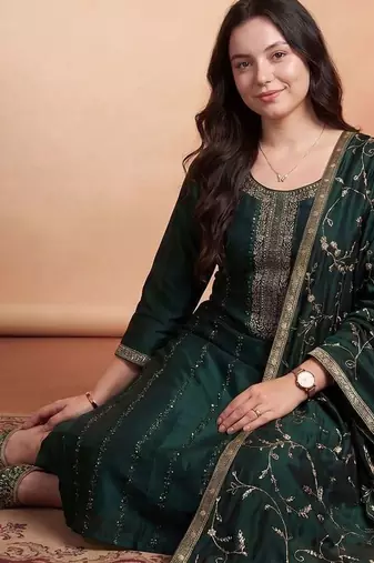 Women ethnic motifs embroidered regular thread work kurta with trousers & with dupatta