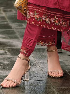Floral embroidered panelled thread work a-line kurta with trousers & dupatta 3