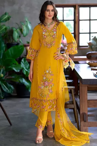 Women floral embroidered panelled sequinned kurta with trousers & with dupatta
