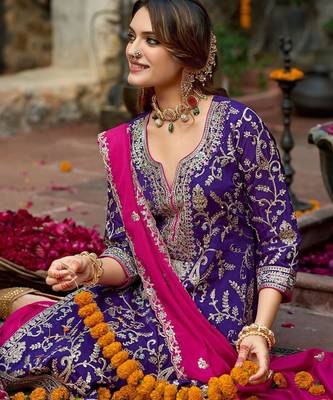 Zari ethnic motifs embroidered notch neck straight kurta with trousers & dupatta 2