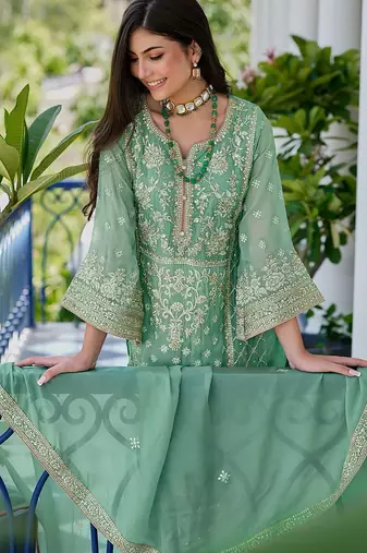 Zari ethnic motifs embroidered notch neck straight republic day kurta with trousers & dupatta