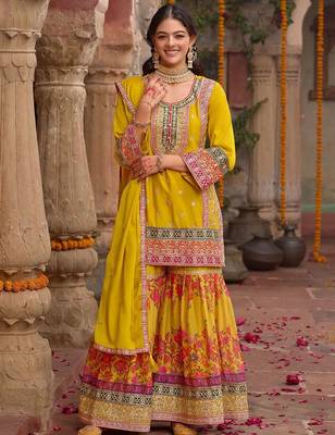 Embroidered sequinned kurti with sharara & dupatta 1