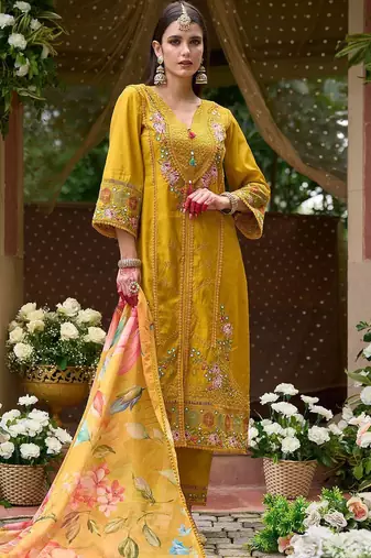 Women floral embroidered panelled thread work kurta with trousers & with dupatta