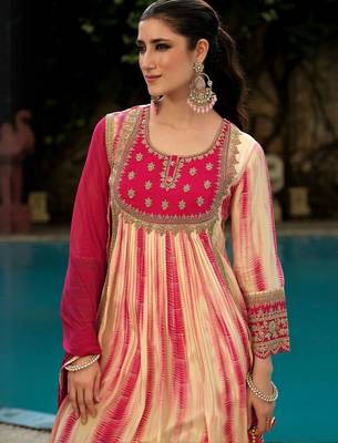 Women leheriya embroidered a-line kurta with palazzos & dupatta 2