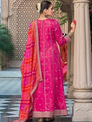 Ethnic motifs embroidered sequinned anarkali kurta with trouser & dupatta 4